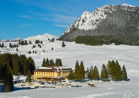 Hotel Vezzena Malga Postesina Luaran gambar